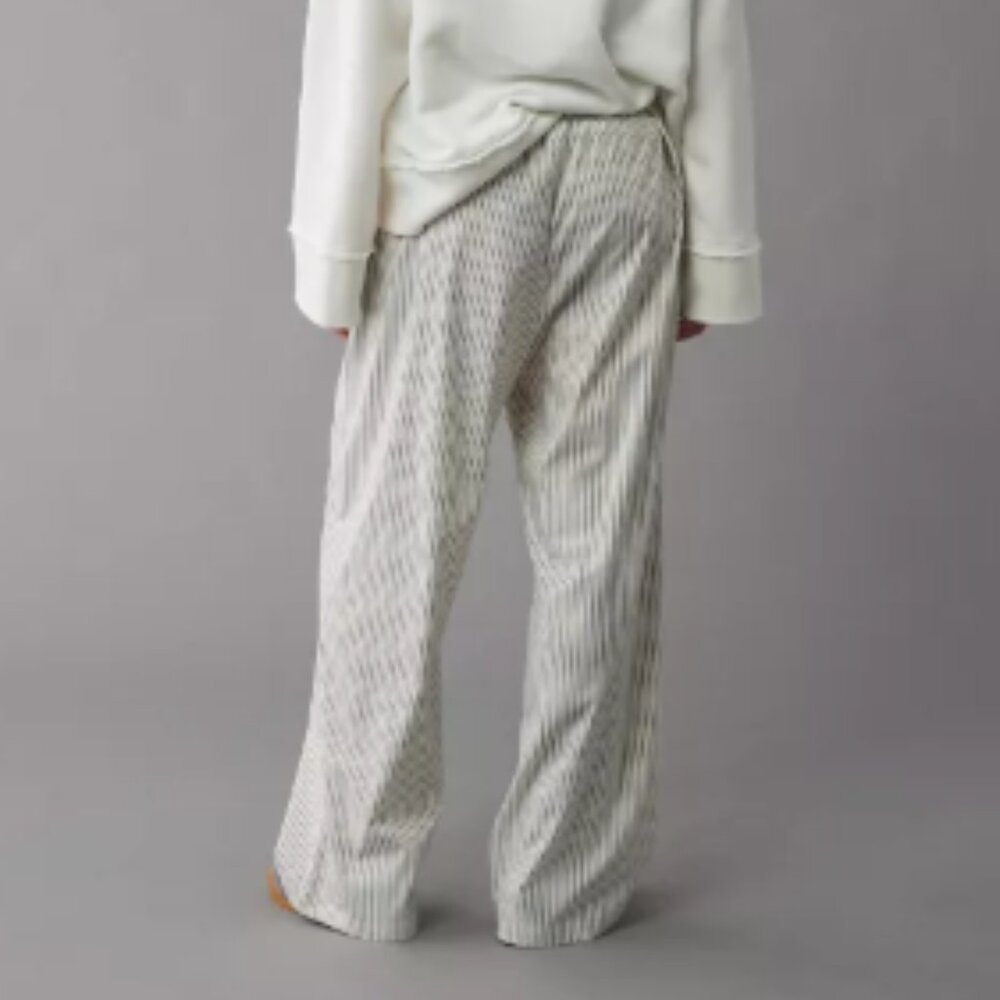 American Eagle Wide Leg Drawstring Stripped PJ Style Pants - Large in White - Picture 8 of 10